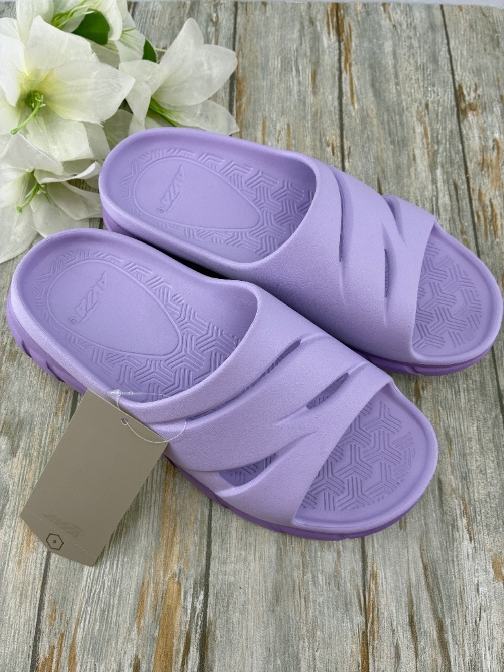 Women’s Two Toned Slide Sandals Shoes Size 9